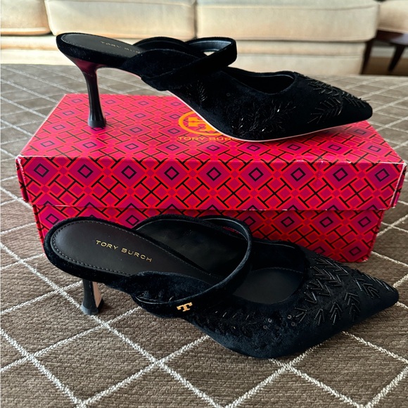 Tory Burch Black Embroidered Velvet 65mm Pump - Picture 2 of 5